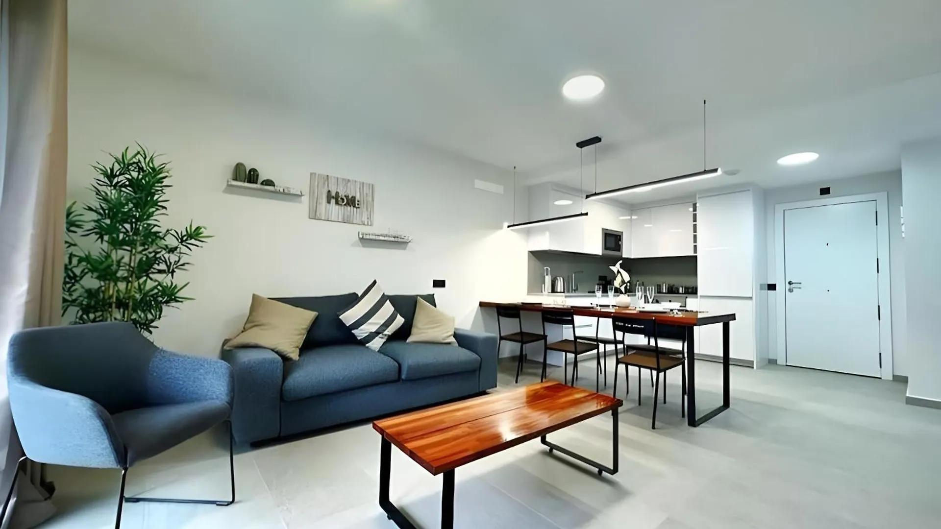 Appartement Modern Oasis - Pool, Gym & Tennis Puerto de la Cruz